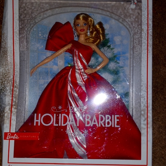 Holiday Barbie - Picture 1 of 1